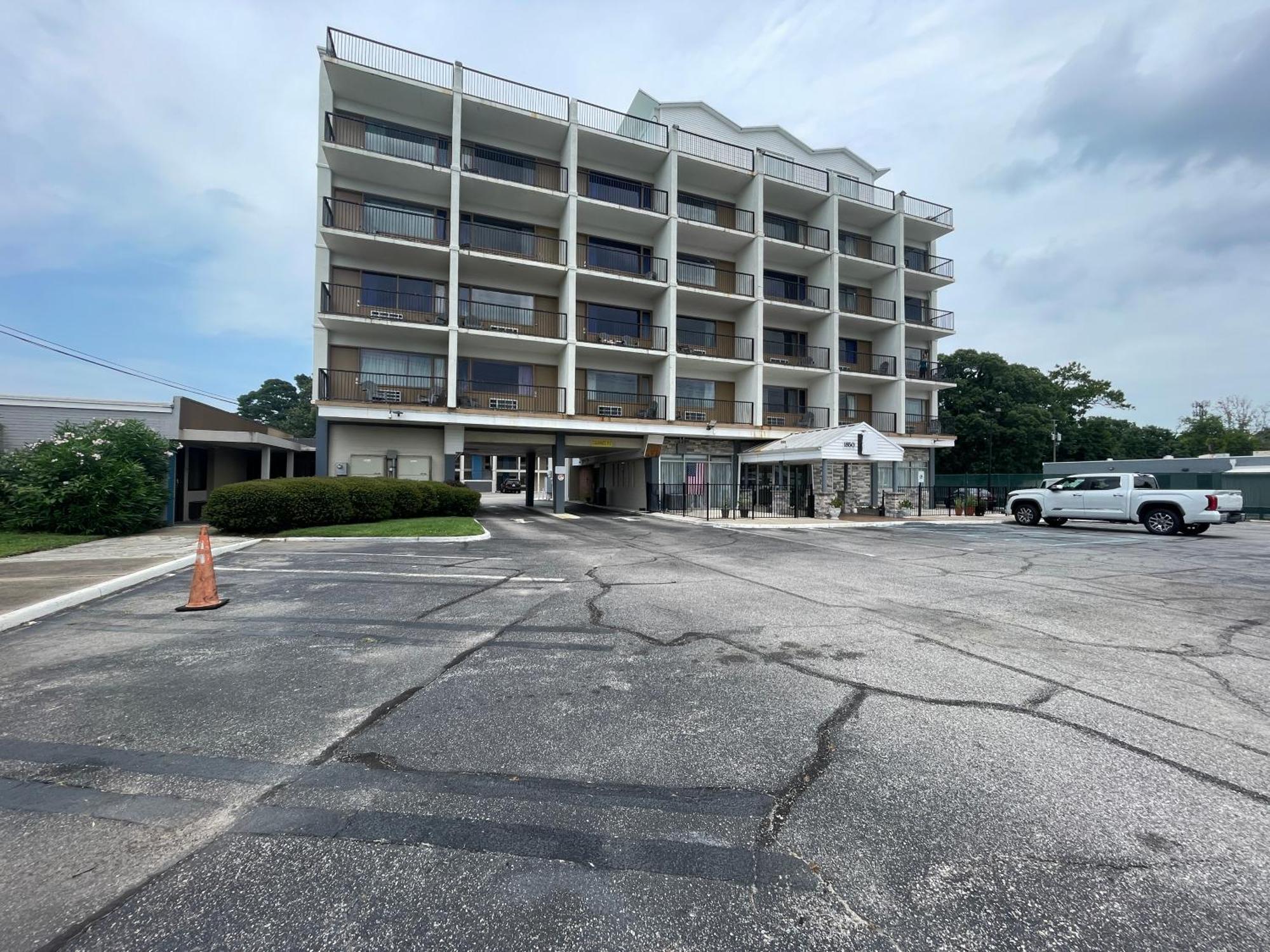 Motel 6 Norfolk, Va East Little Creek Exterior foto